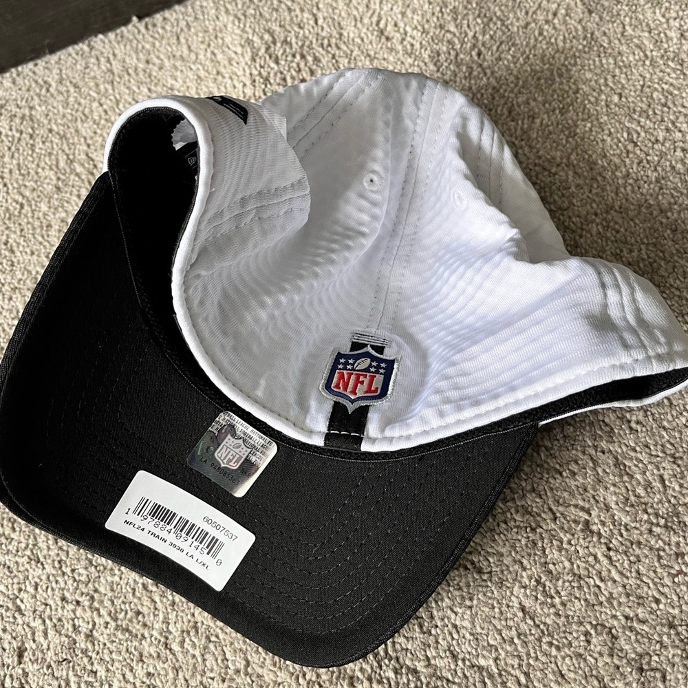 NWT Las Vegas Raiders NFL New ERA On Field Hat Size L/XL - Picture 2 of 7